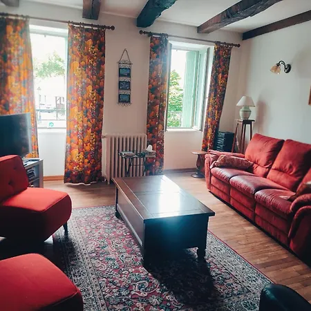 Maison Lafayette * Saint-Geniez-dʼOlt