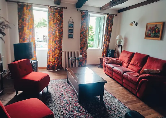 Maison Lafayette * Saint-Geniez-dʼOlt